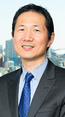 戸堂康之（早稲田大学政治経済学術院教授）