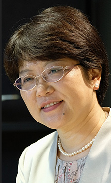 岩間陽子（政策研究大学院大学教授）